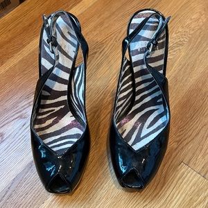 Stuart weitzman black peep toe pumps